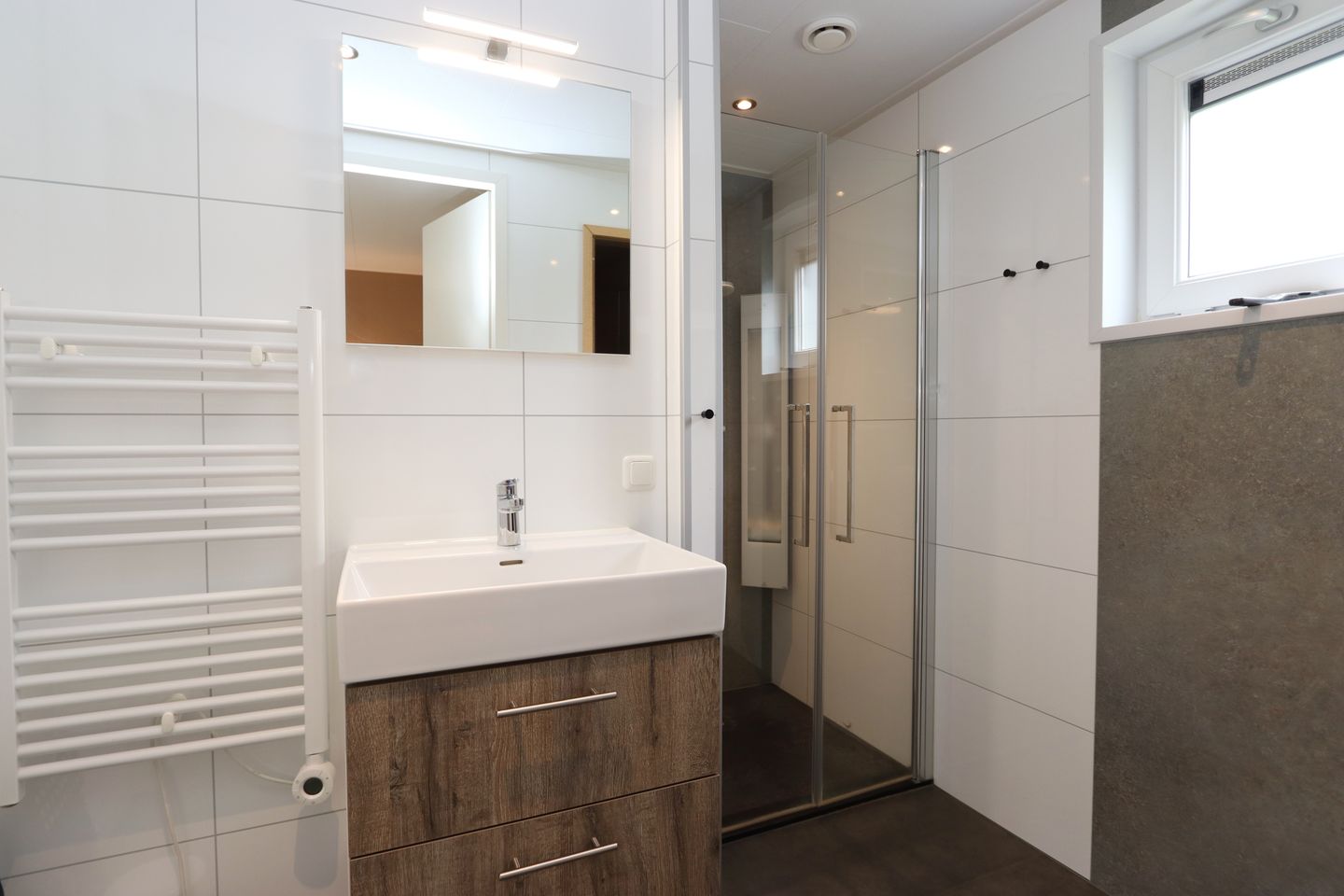 Foto 10 van Bathmenseweg 7-H430