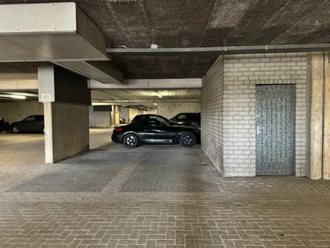Henry Moorepassage Parkeerplaats thumbnail