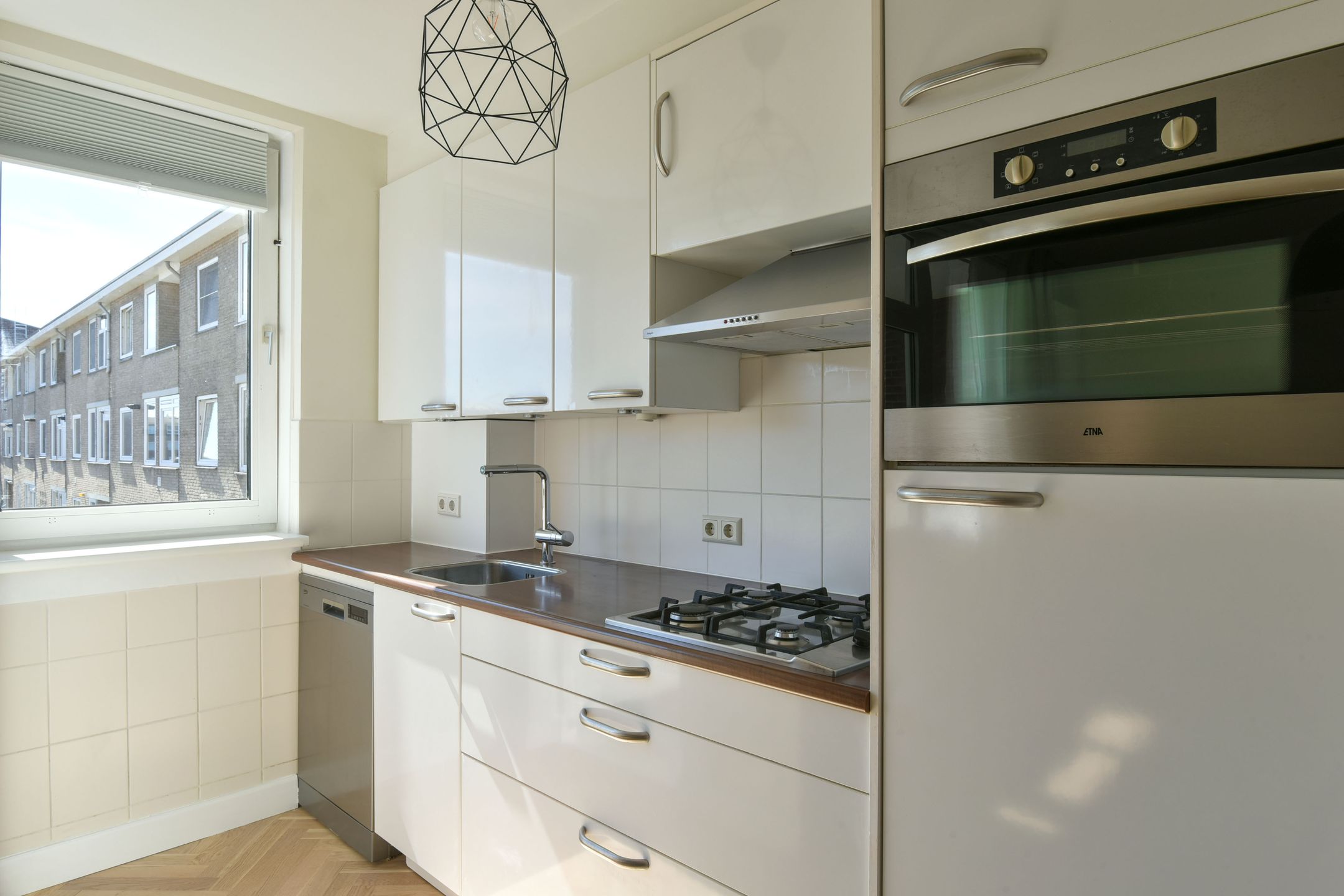 Photo 9 of Zeverijnstraat 65