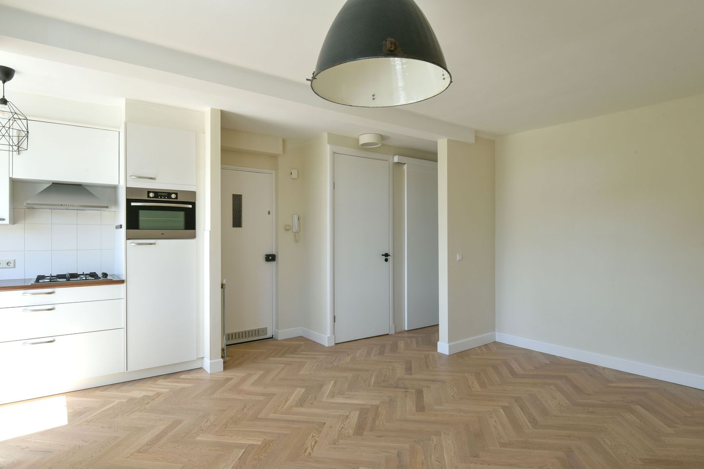 Photo 10 of Zeverijnstraat 65