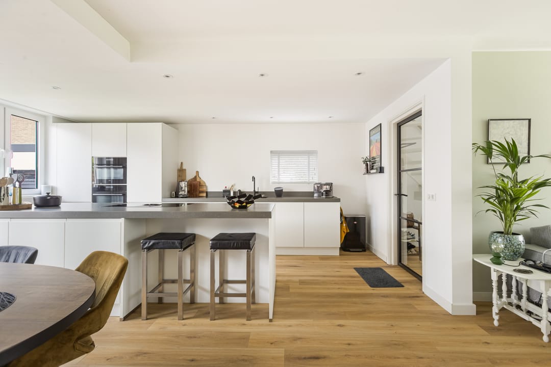 Photo 16 of Esdoornlaan 17