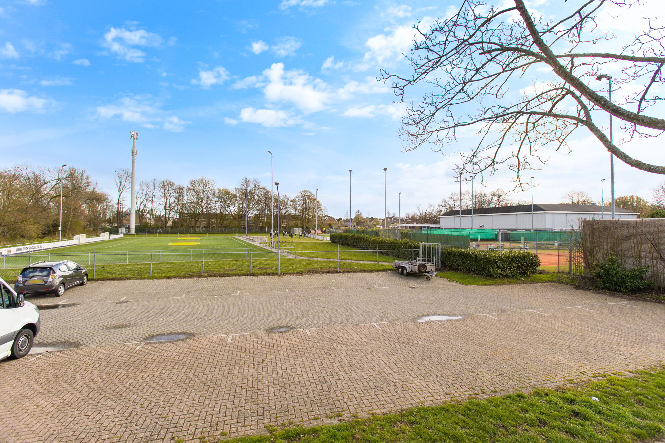 Photo 39 of Esdoornlaan 17