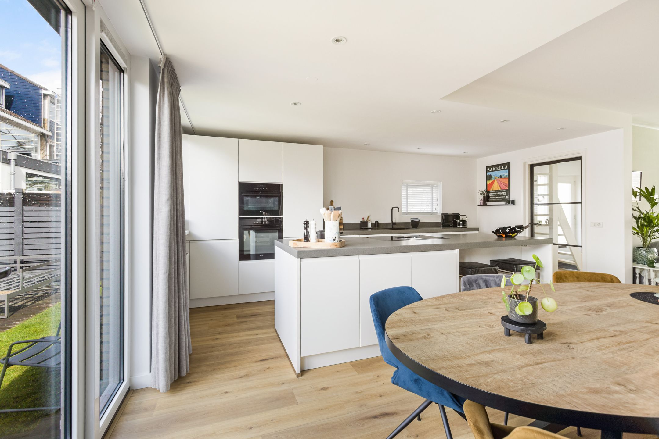 Photo 15 of Esdoornlaan 17