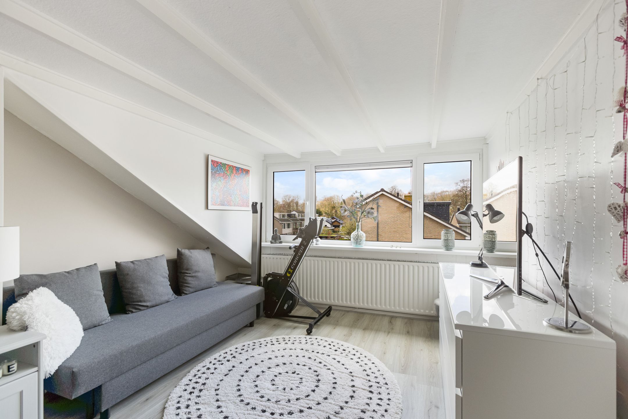 Photo 36 of Esdoornlaan 17