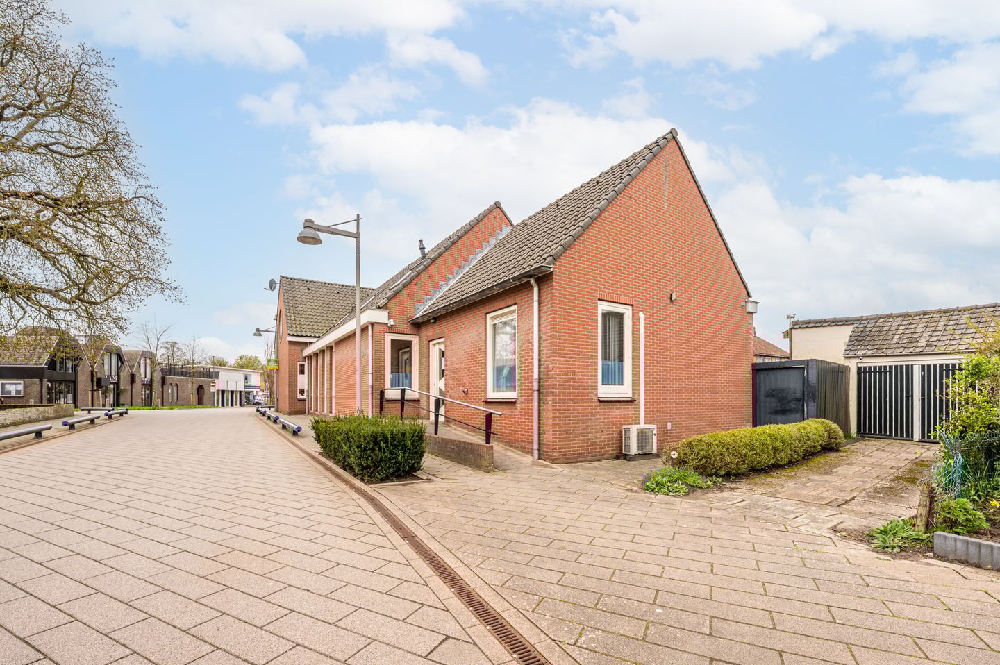 View photo 3 of Dorpsstraat 69