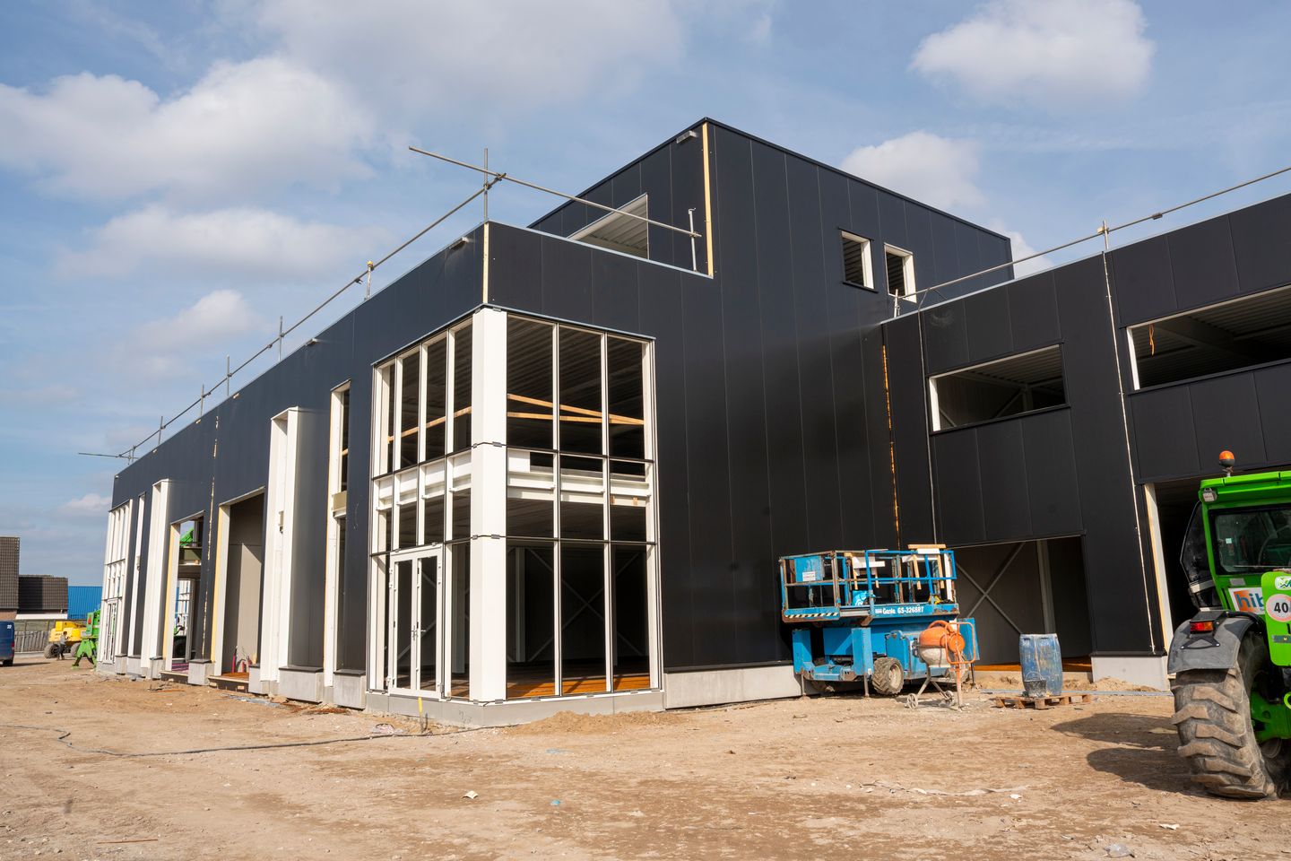 Bekijk foto 1 van Molenakkers 2-6