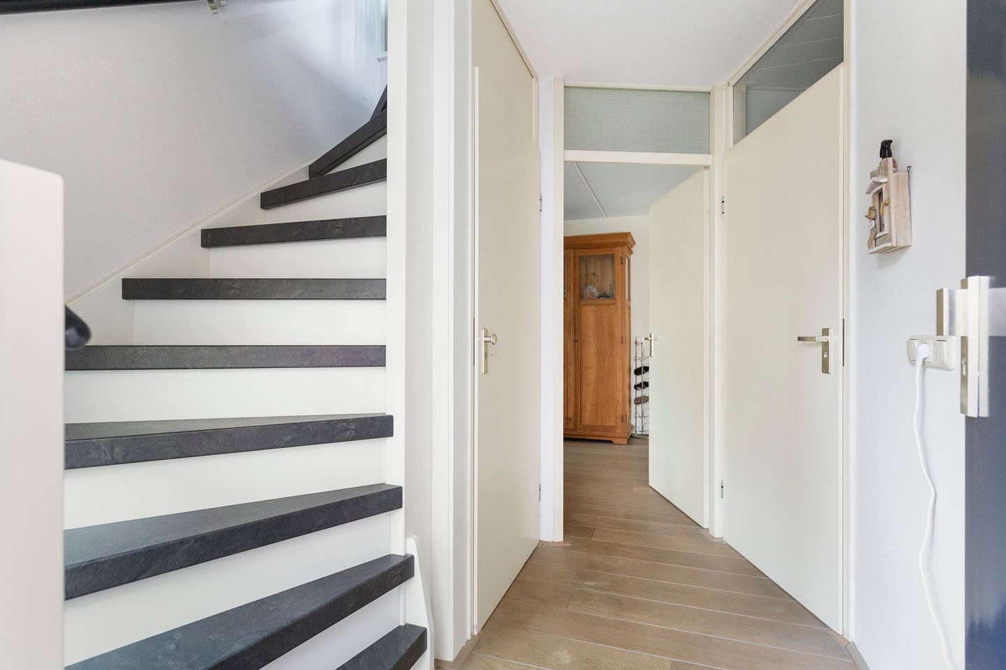Photo 5 of Hendrik Willem Mesdagstraat 61