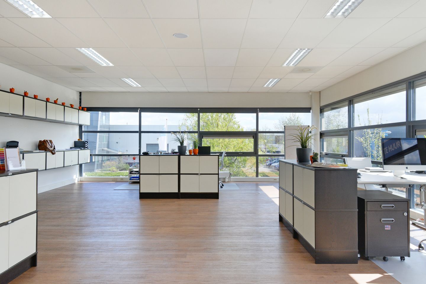 Bekijk foto 3 van Distributieweg 5