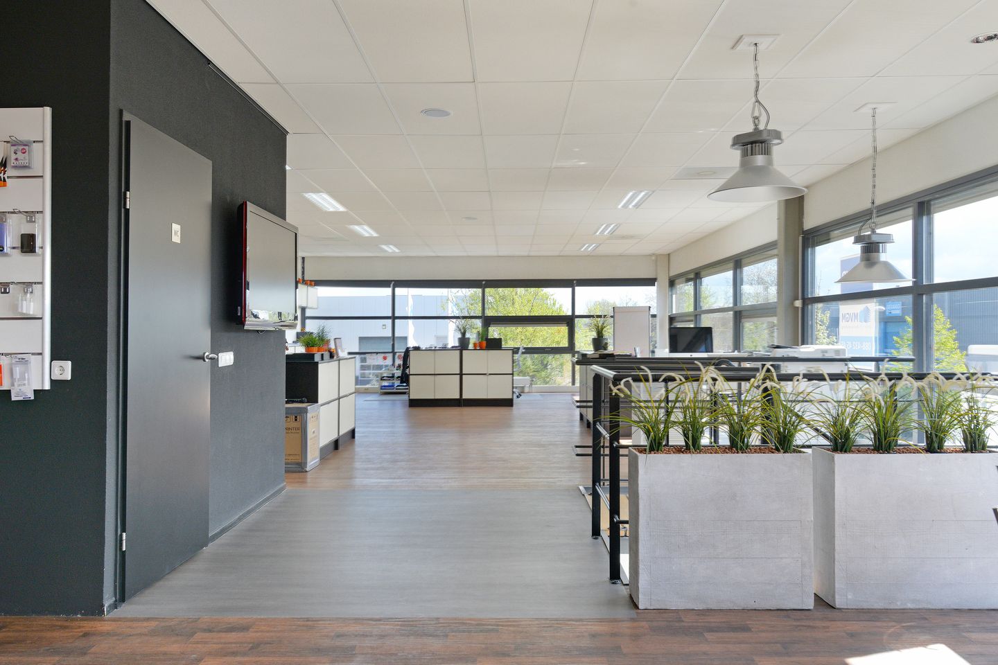 Bekijk foto 4 van Distributieweg 5