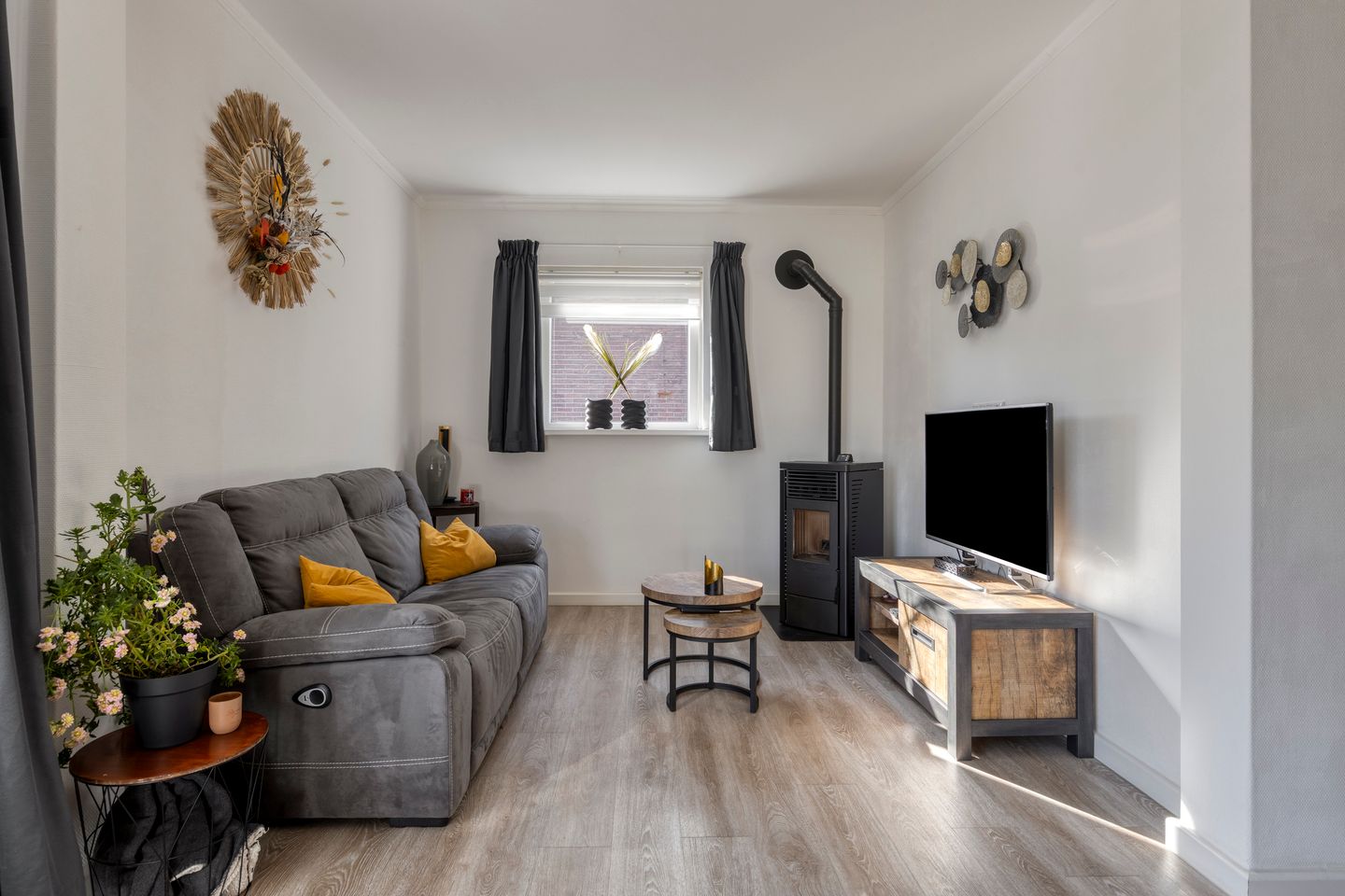 Photo 10 of Raadhuisstraat 63