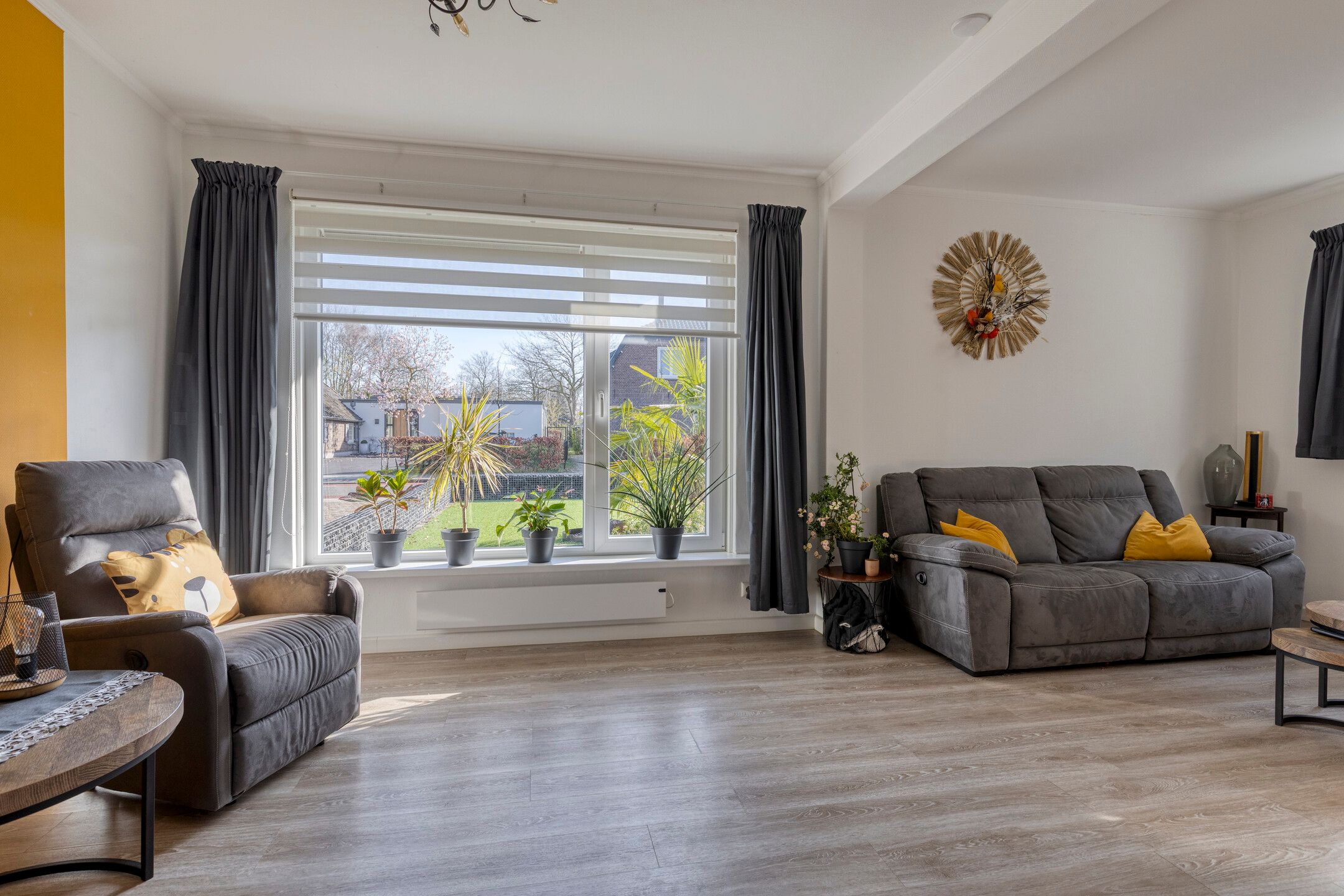 Photo 12 of Raadhuisstraat 63