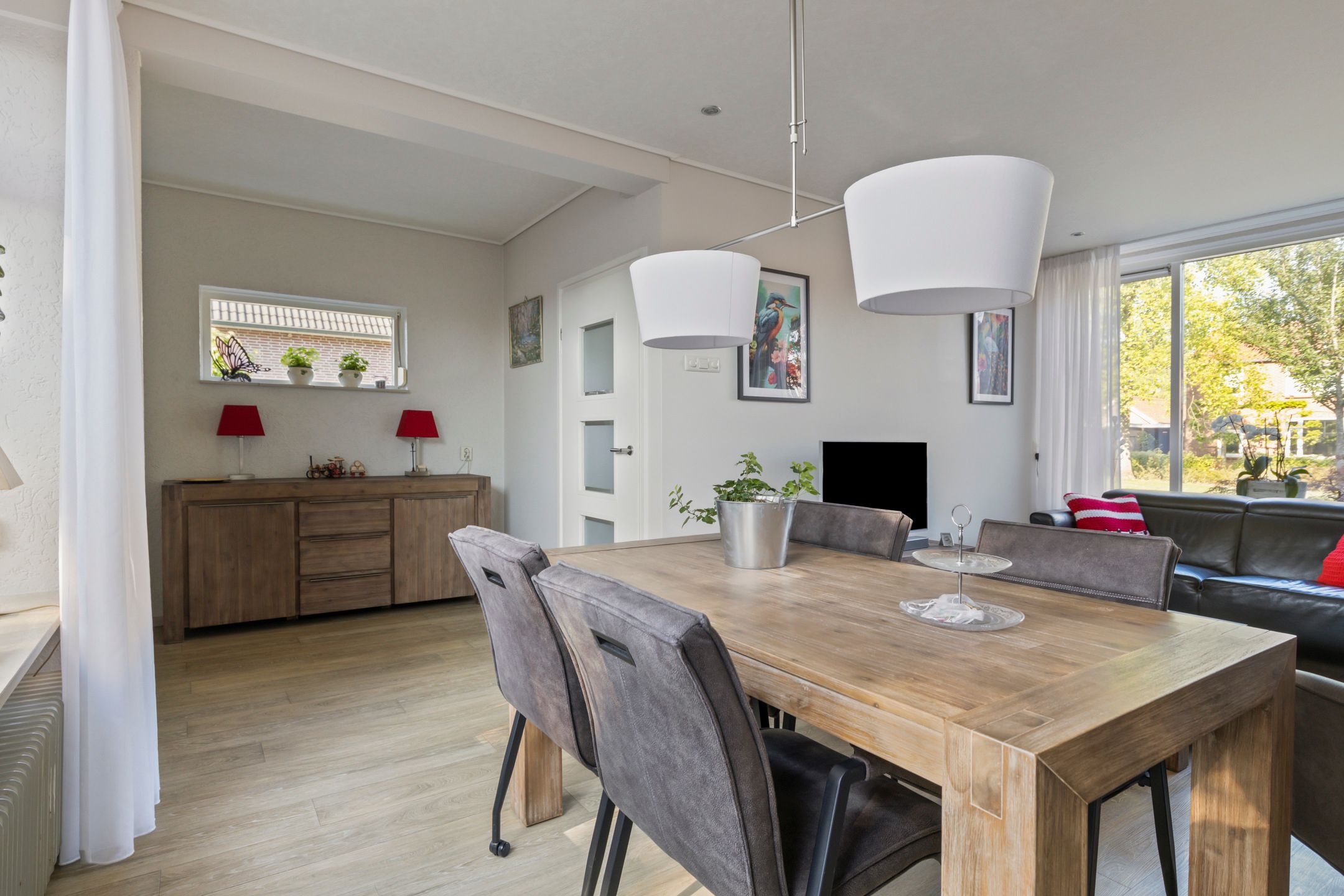 Photo 12 of Dinxperlosestraatweg 23