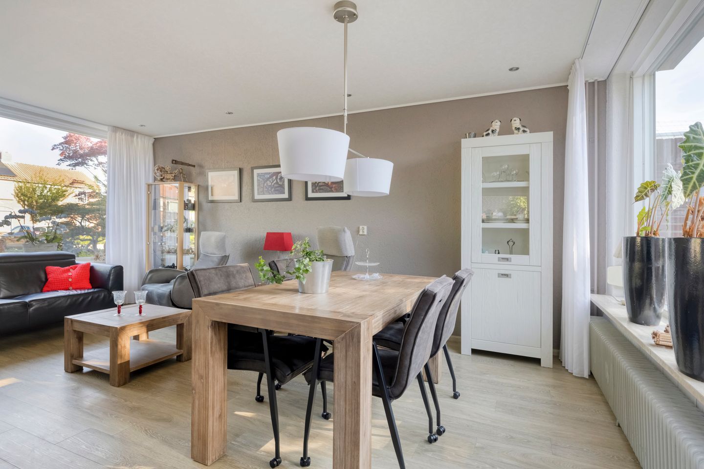 Photo 10 of Dinxperlosestraatweg 23