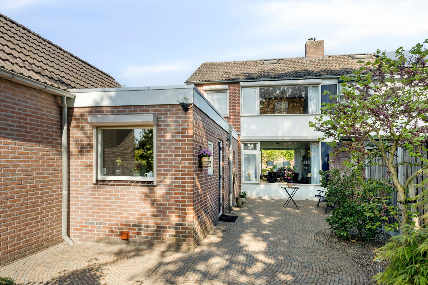 Photo 40 of Dinxperlosestraatweg 23