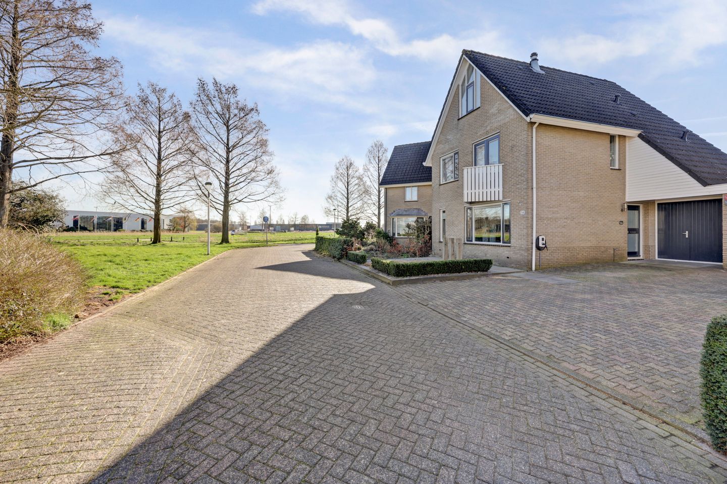 Foto 50 van Het Wapenschild 36