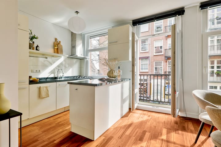 Photo 2 of Veerstraat 70-A