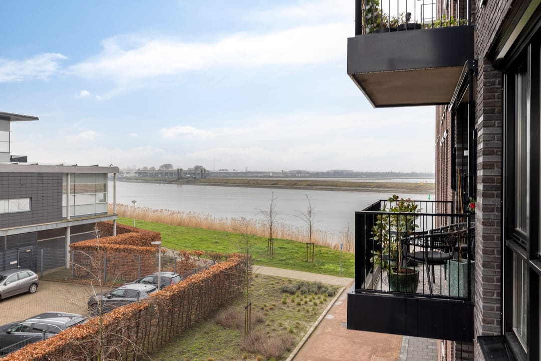 Photo 2 of Spuifront 3-D