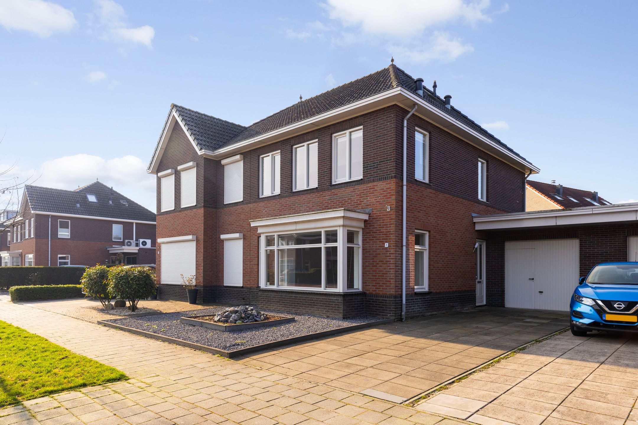 Spacious and modern semi-detached house with garage and private driveway in Borculo — 27