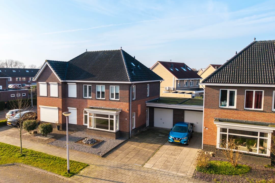 Spacious and modern semi-detached house with garage and private driveway in Borculo — 29