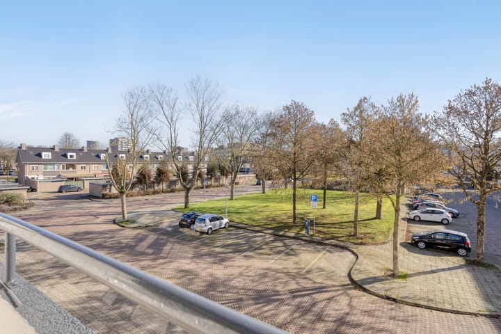 Photo 4 of Veldmaarschalk Montgomerylaan 354