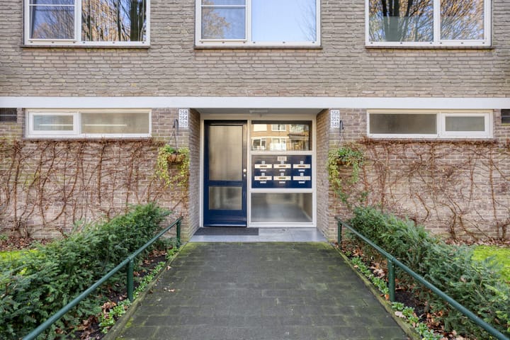 Photo 5 of Veldmaarschalk Montgomerylaan 354