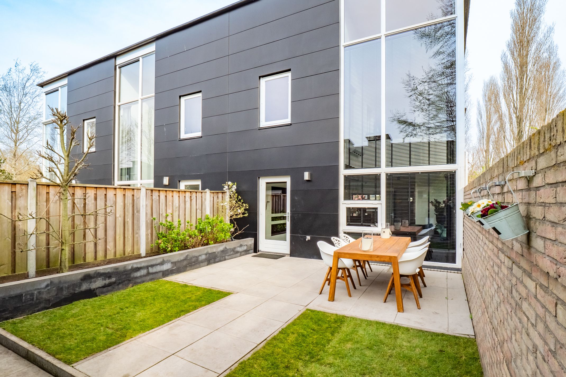 Foto 21 van Walter Kollolaan 177