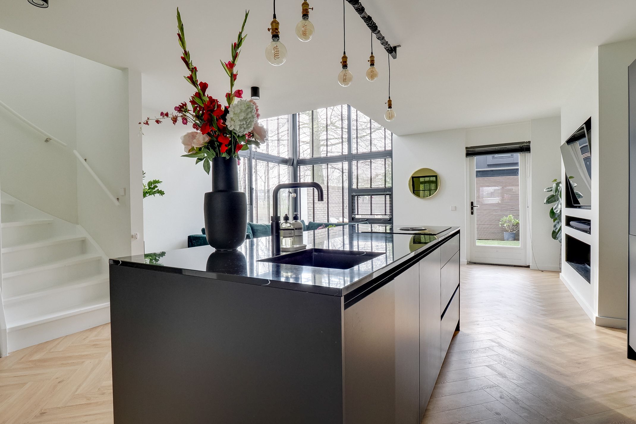 Foto 15 van Walter Kollolaan 177