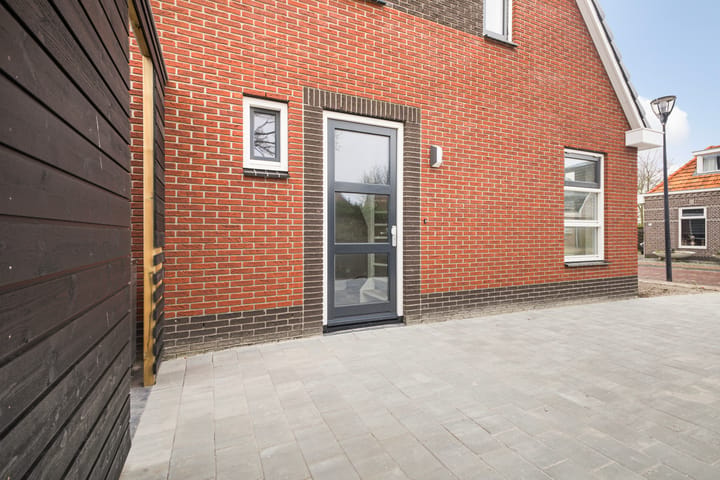 Photo 5 of Arjen Roelswei 19