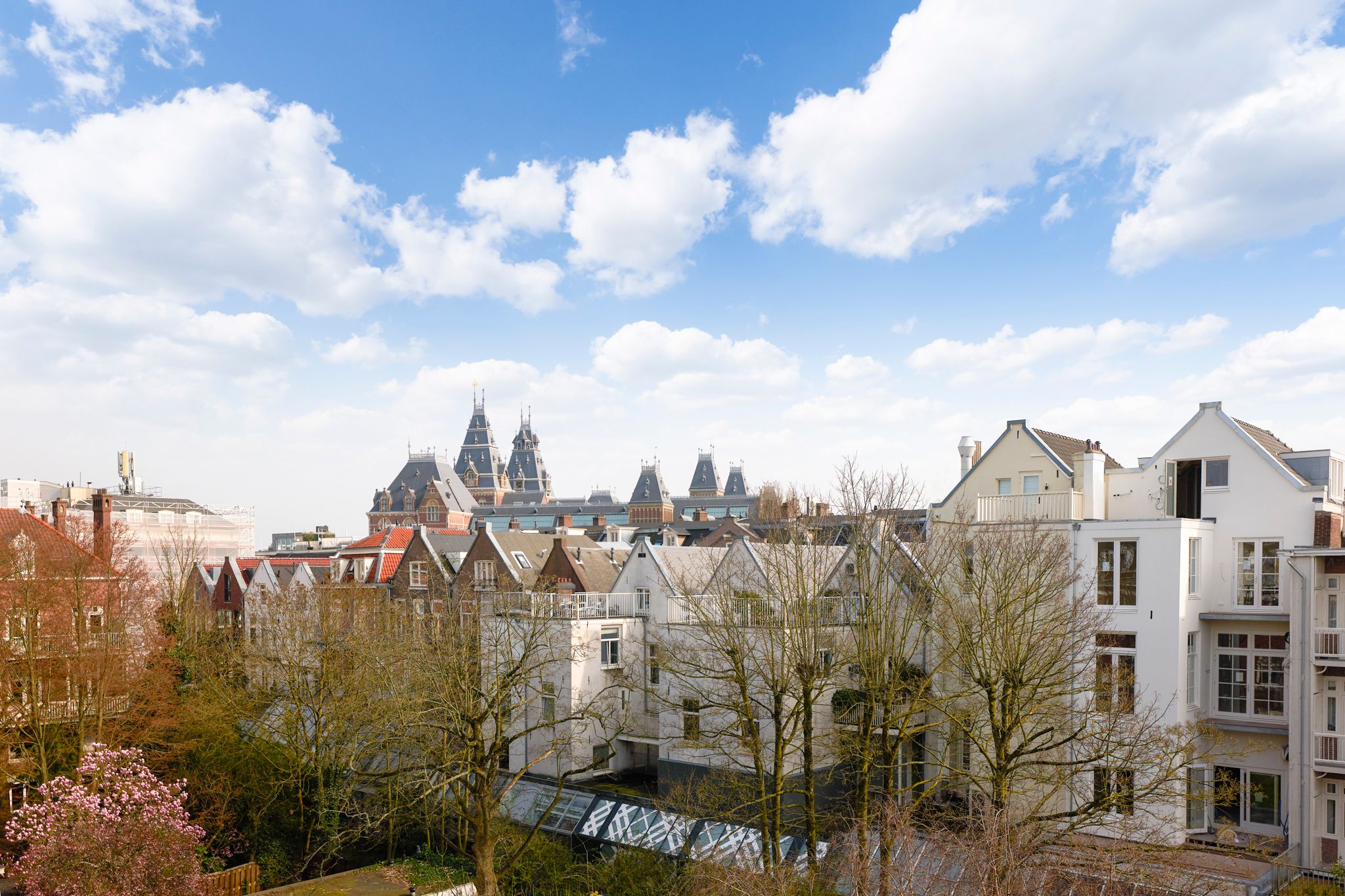 Photo 9 of Vossiusstraat 13-E
