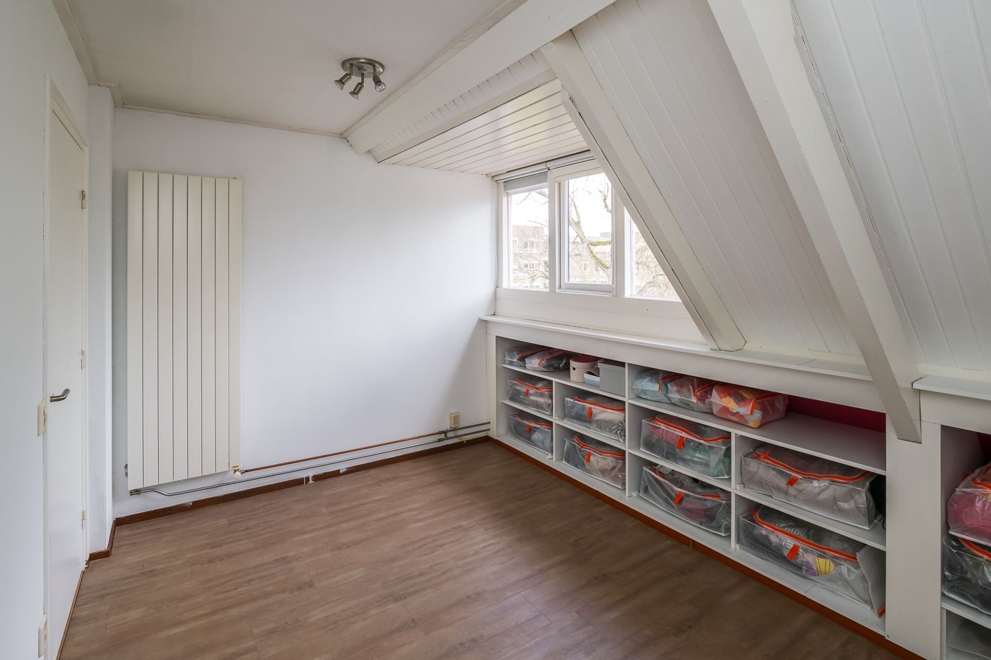 Photo 35 of Koningin Emmastraat 13