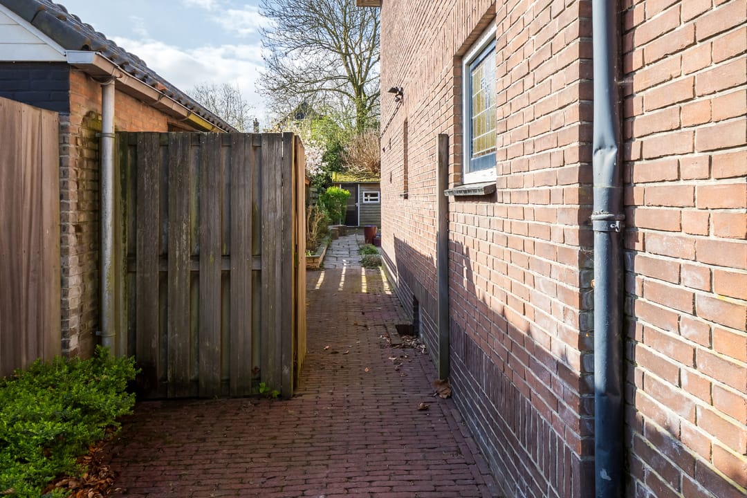 Photo 37 of Koningin Emmastraat 13