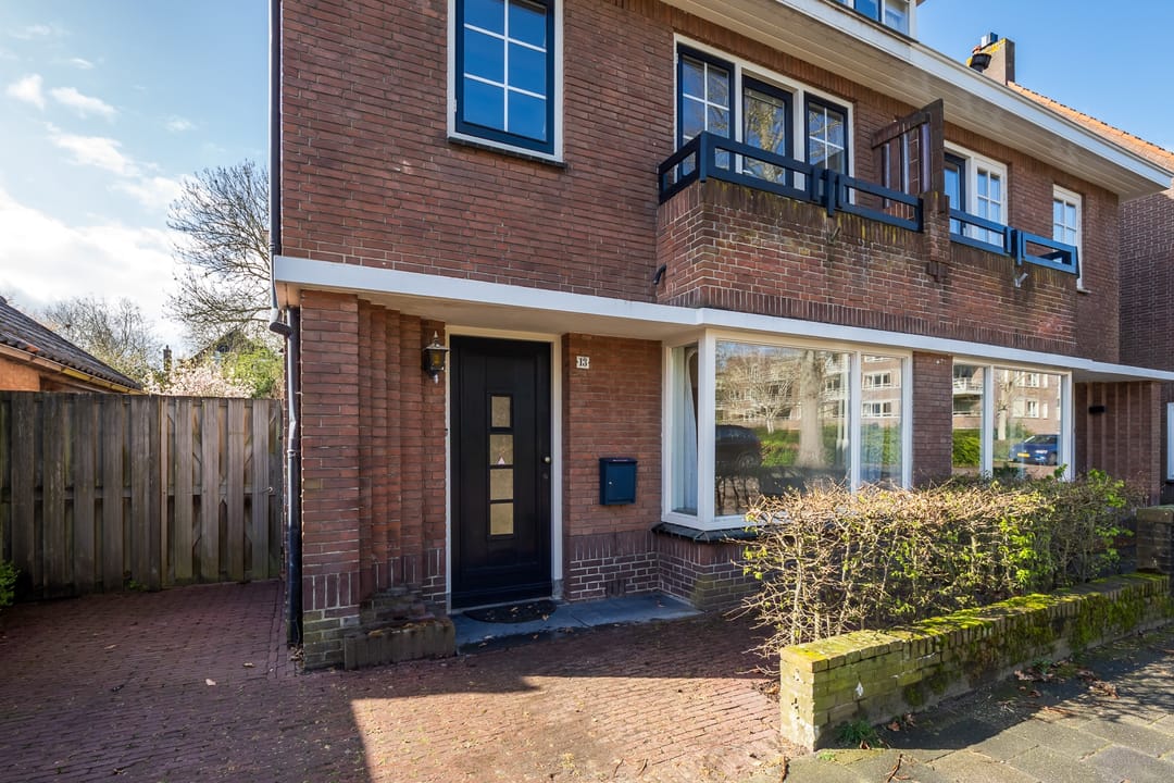 Photo 8 of Koningin Emmastraat 13