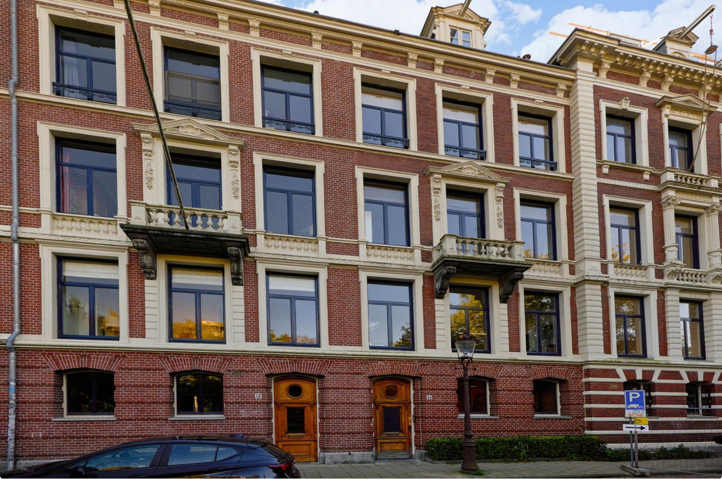Photo 20 of Vossiusstraat 13-E
