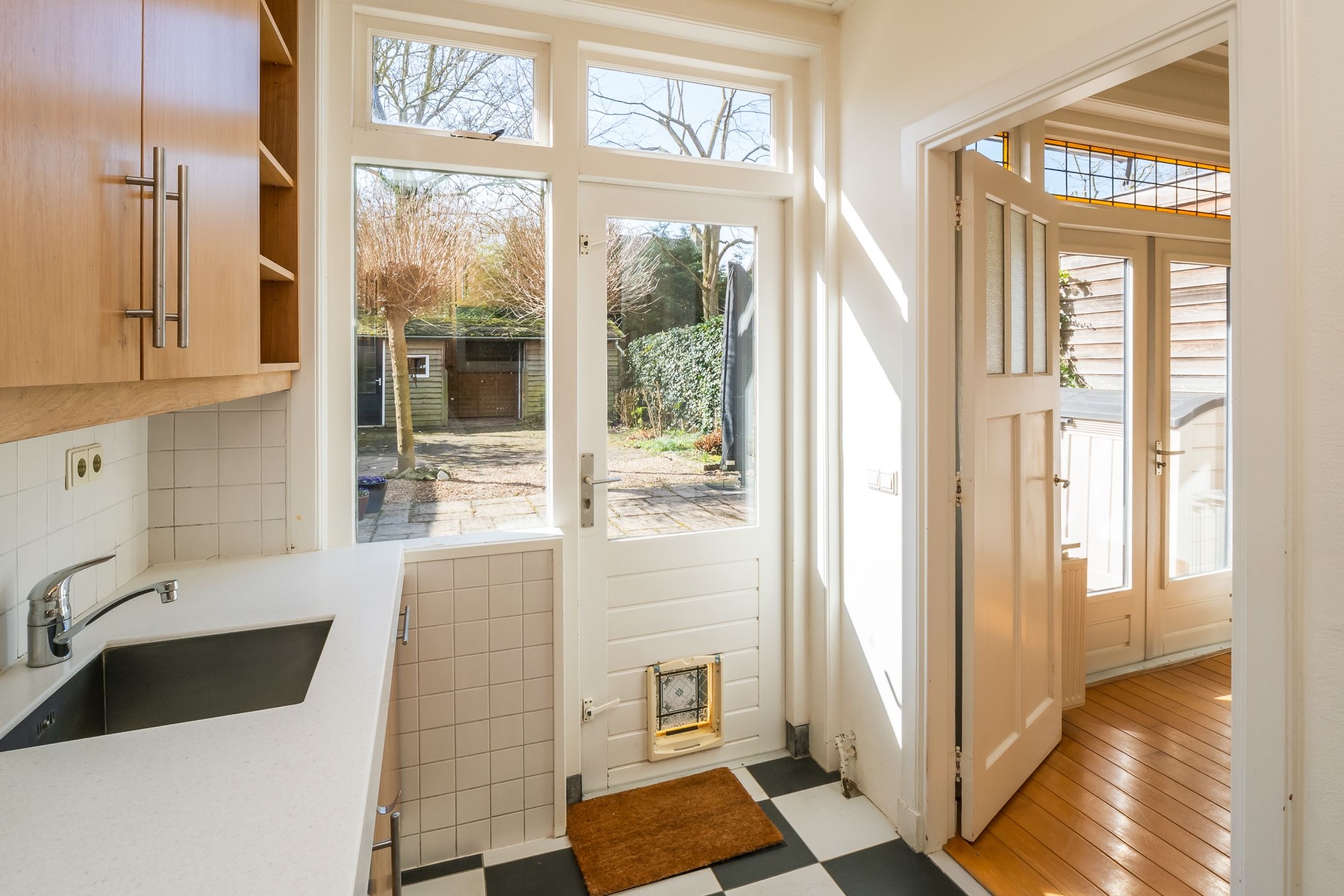 Photo 15 of Koningin Emmastraat 13