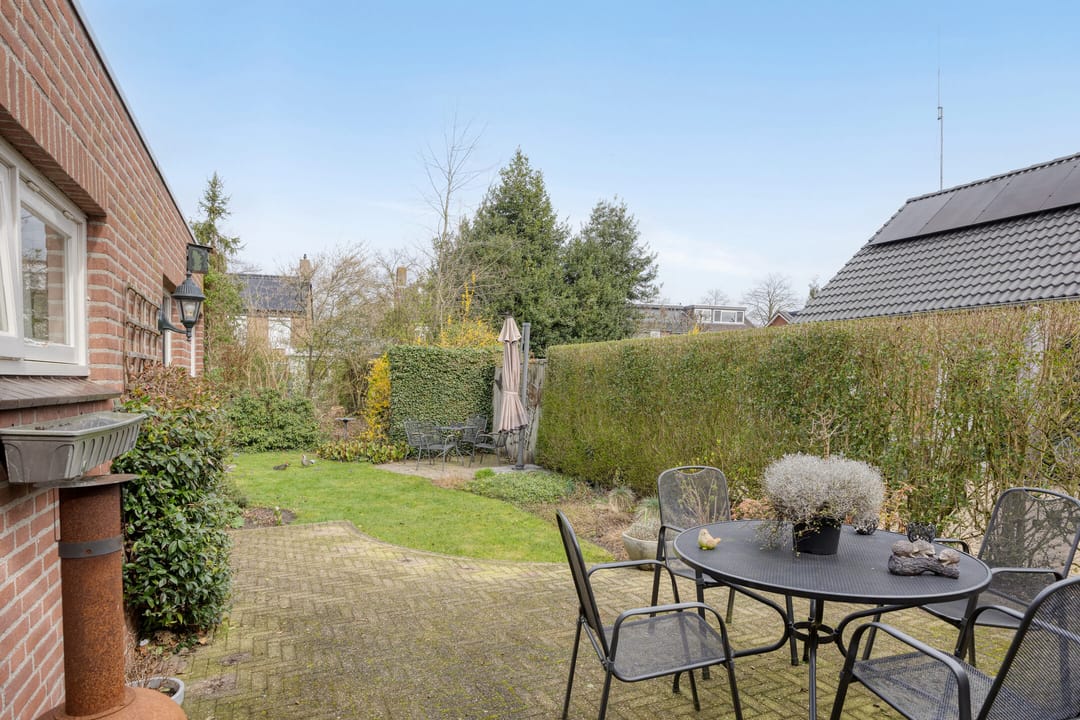 Semi-detached house with garage, driveway and deep backyard in Drunen — 23