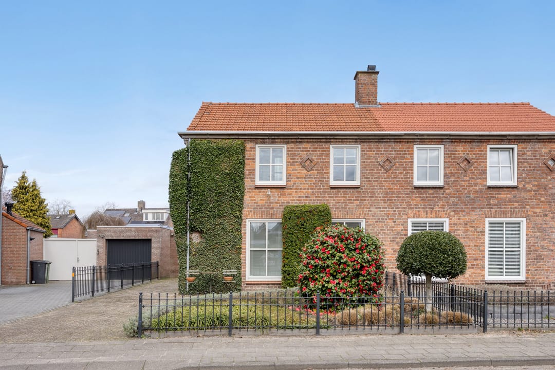 Semi-detached house with garage, driveway and deep backyard in Drunen — 28