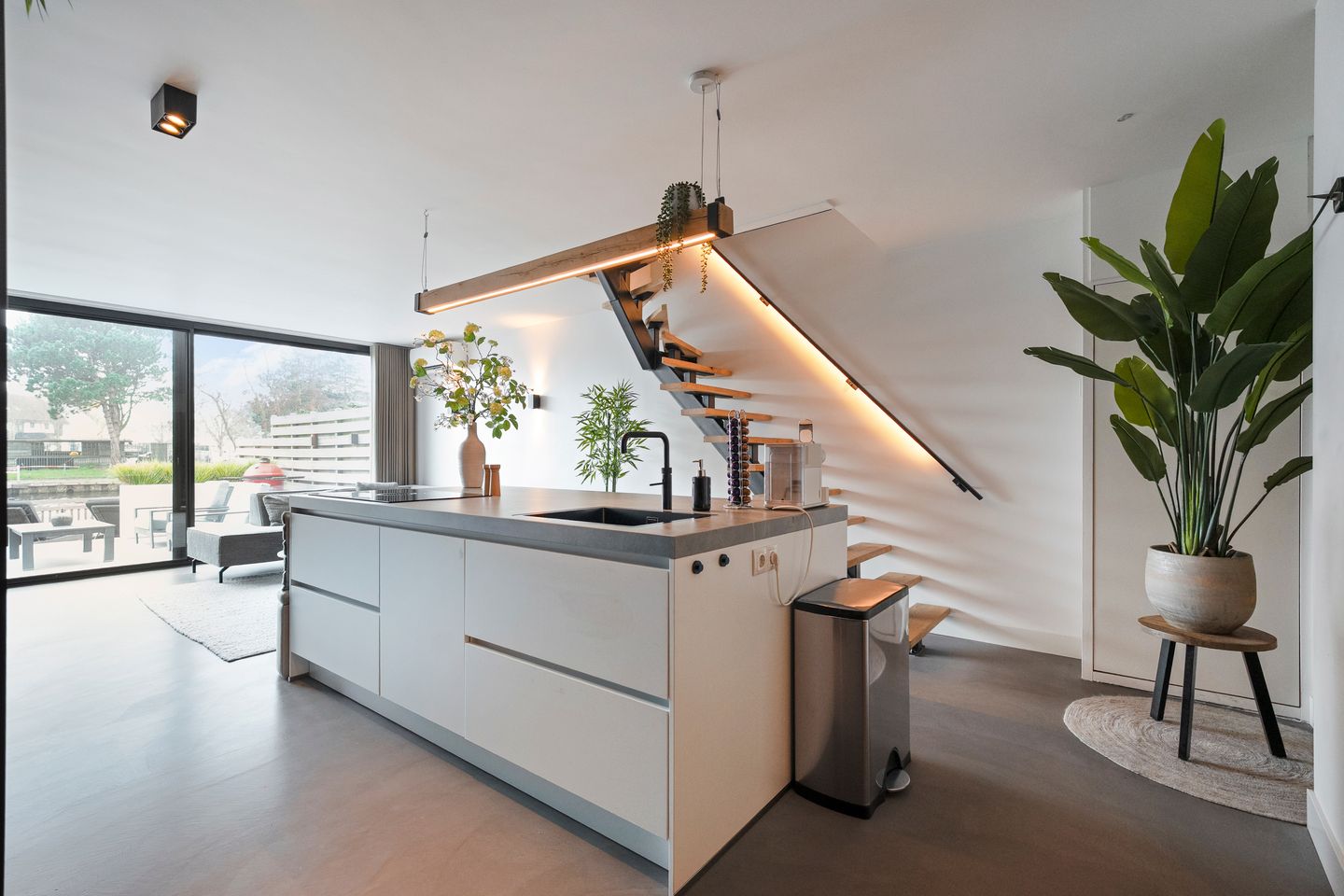 Foto 10 van Saturnus 22