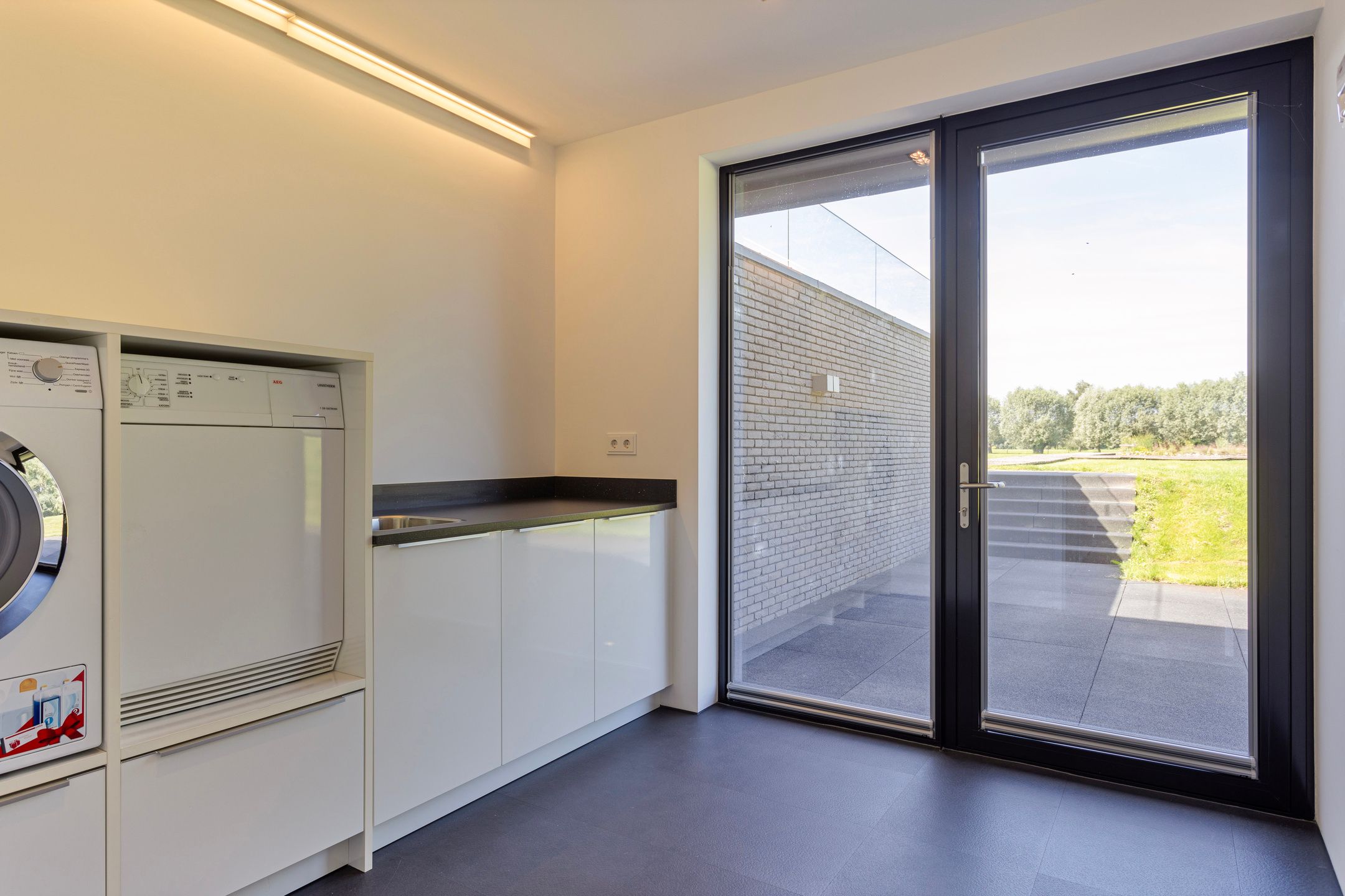 Photo 45 of Molendijk 9