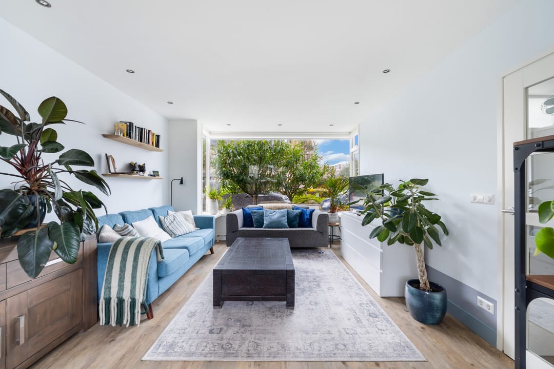 Spacious family home with sunny garden near beach and dunes — 15