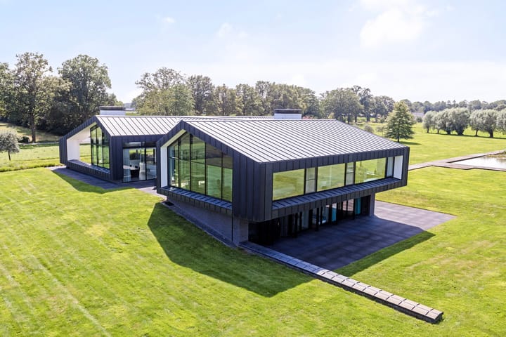 Photo 2 of Molendijk 9