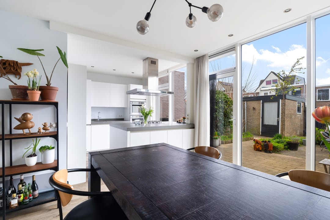 Spacious family home with sunny garden near beach and dunes — 21