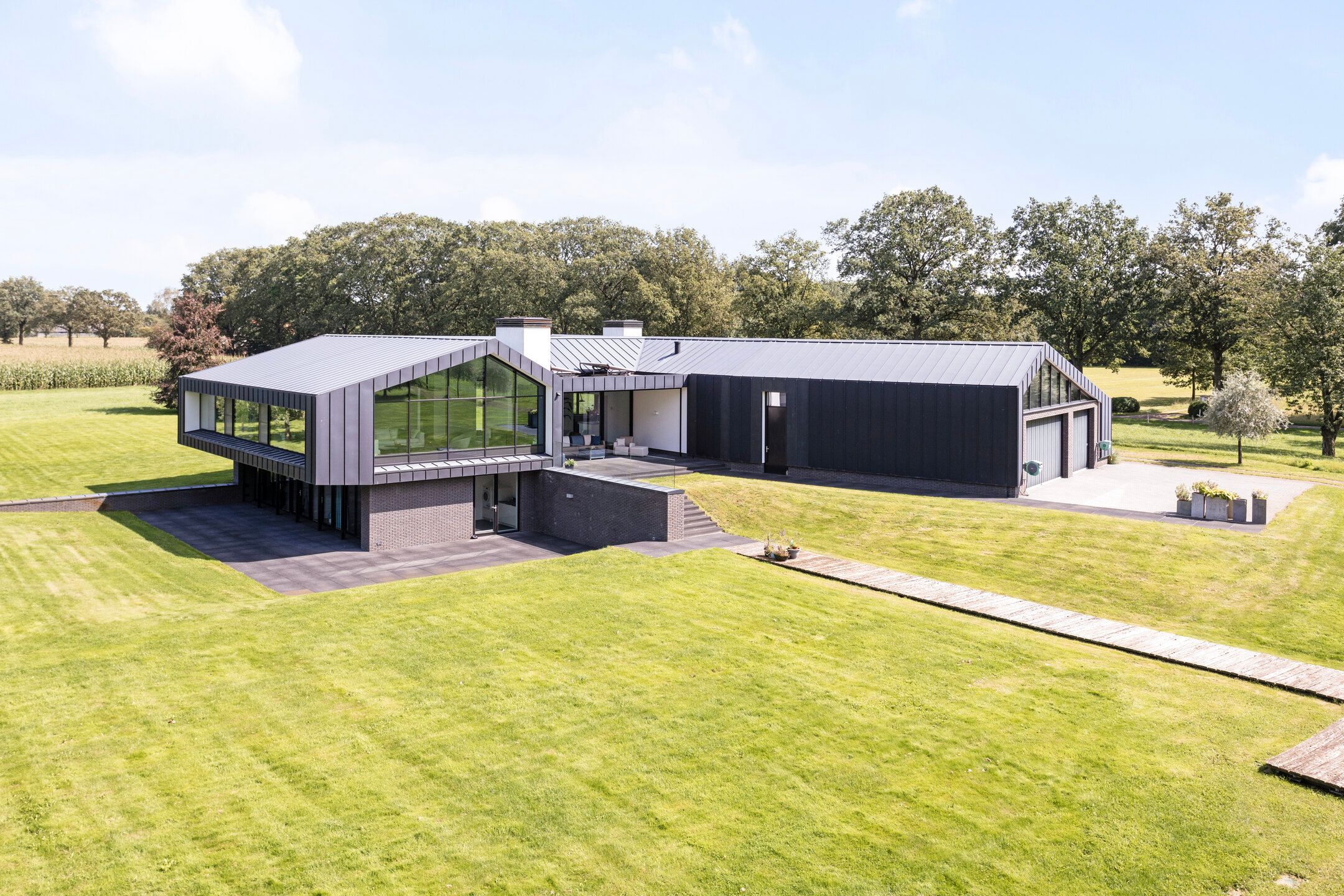 Photo 66 of Molendijk 9