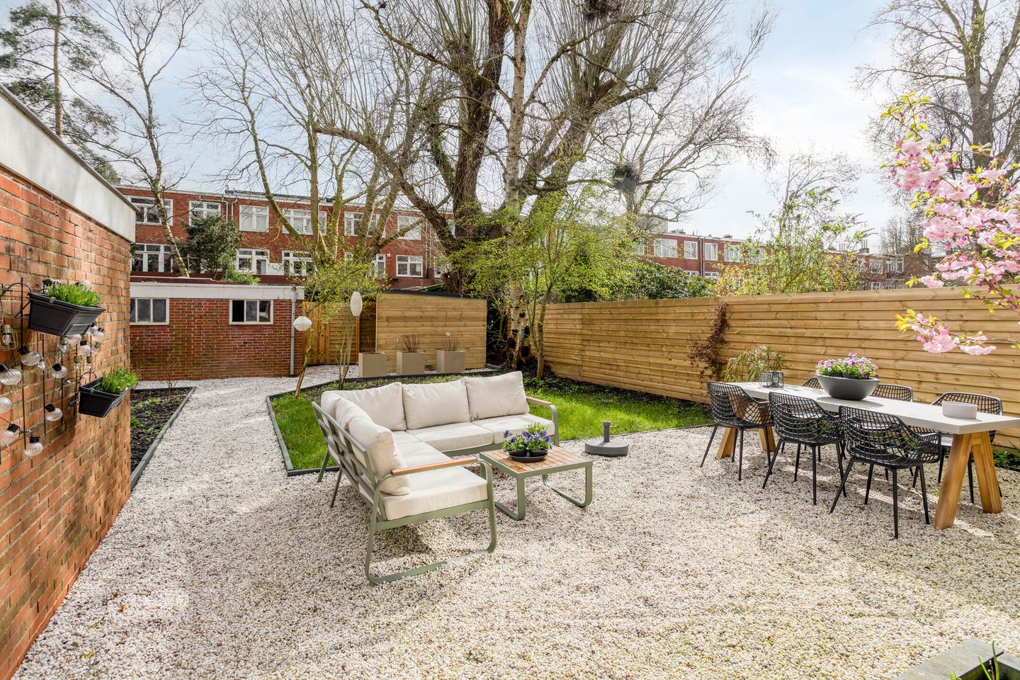 Foto 35 van Van Hamelstraat 25