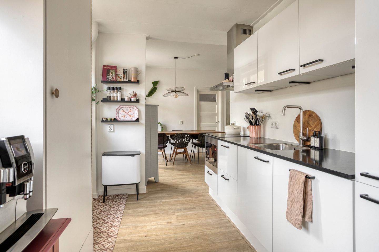 Foto 20 van Van Hamelstraat 25