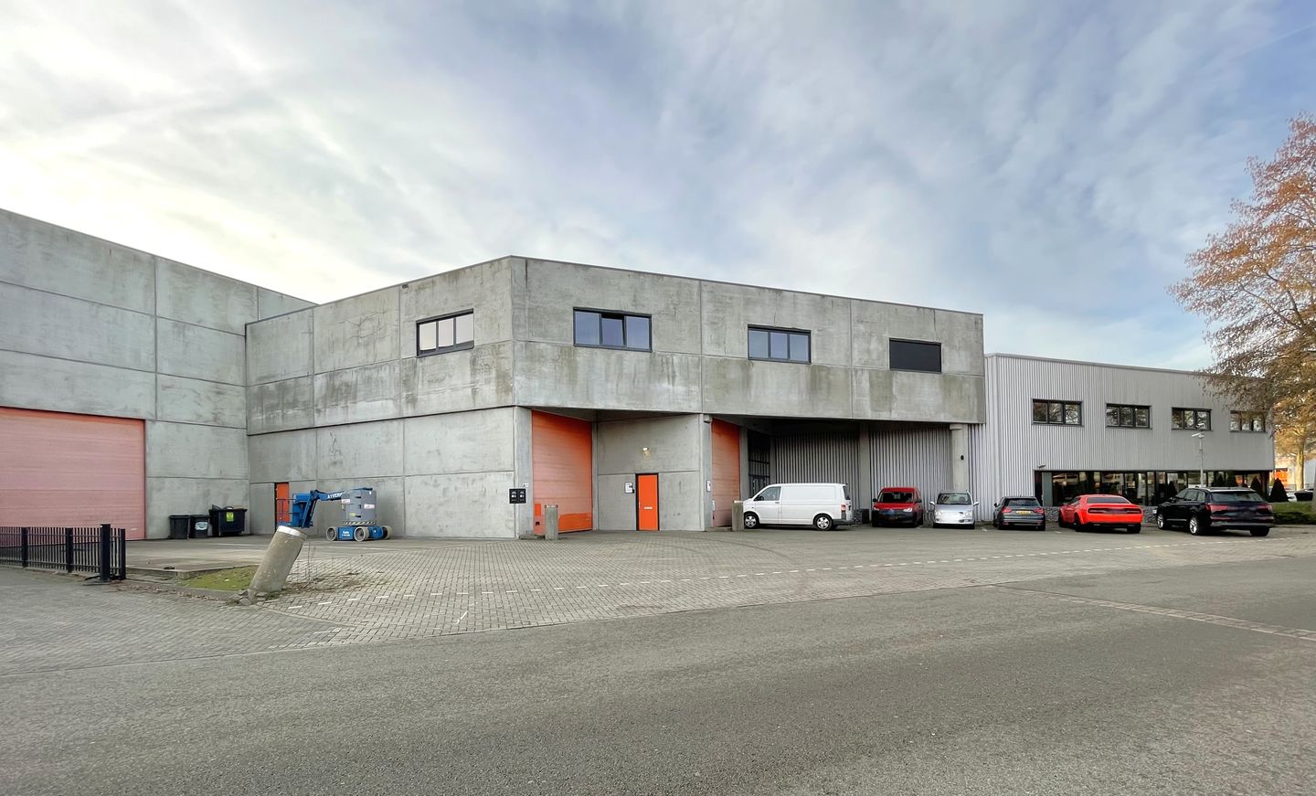 View photo 2 of Nobelstraat 25