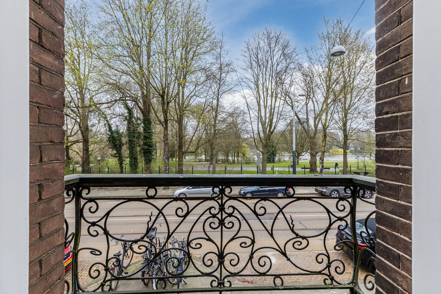 Characteristic Double Townhouse with Free Park Views in Amsterdam Oost — 19