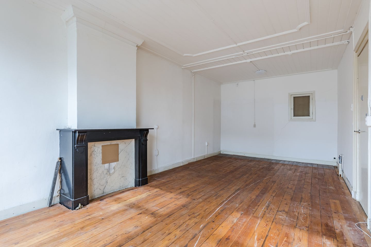 Characteristic Double Townhouse with Free Park Views in Amsterdam Oost — 34