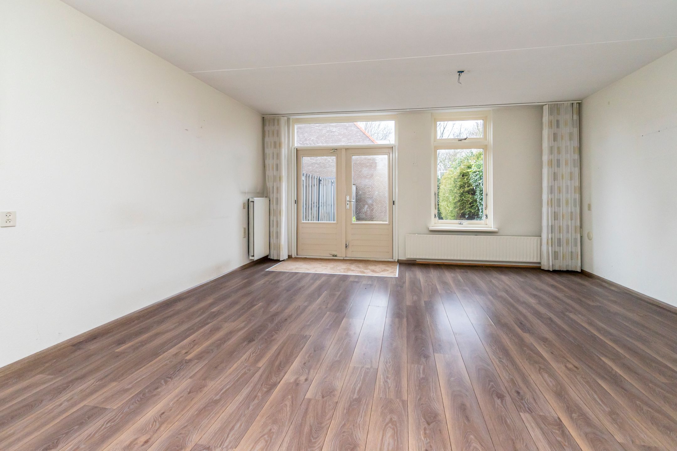 Foto 3 van Dotterbloem 25