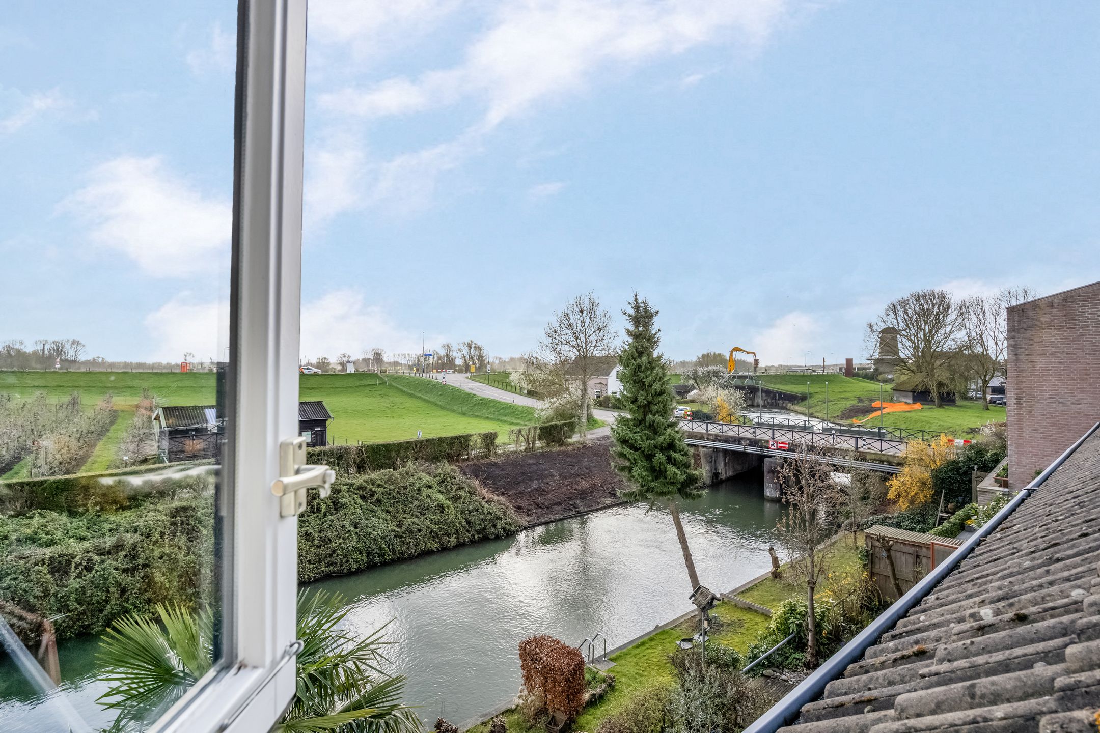 Charming Corner House on the Kromme Rijn with Garden and Solar Panels — 34