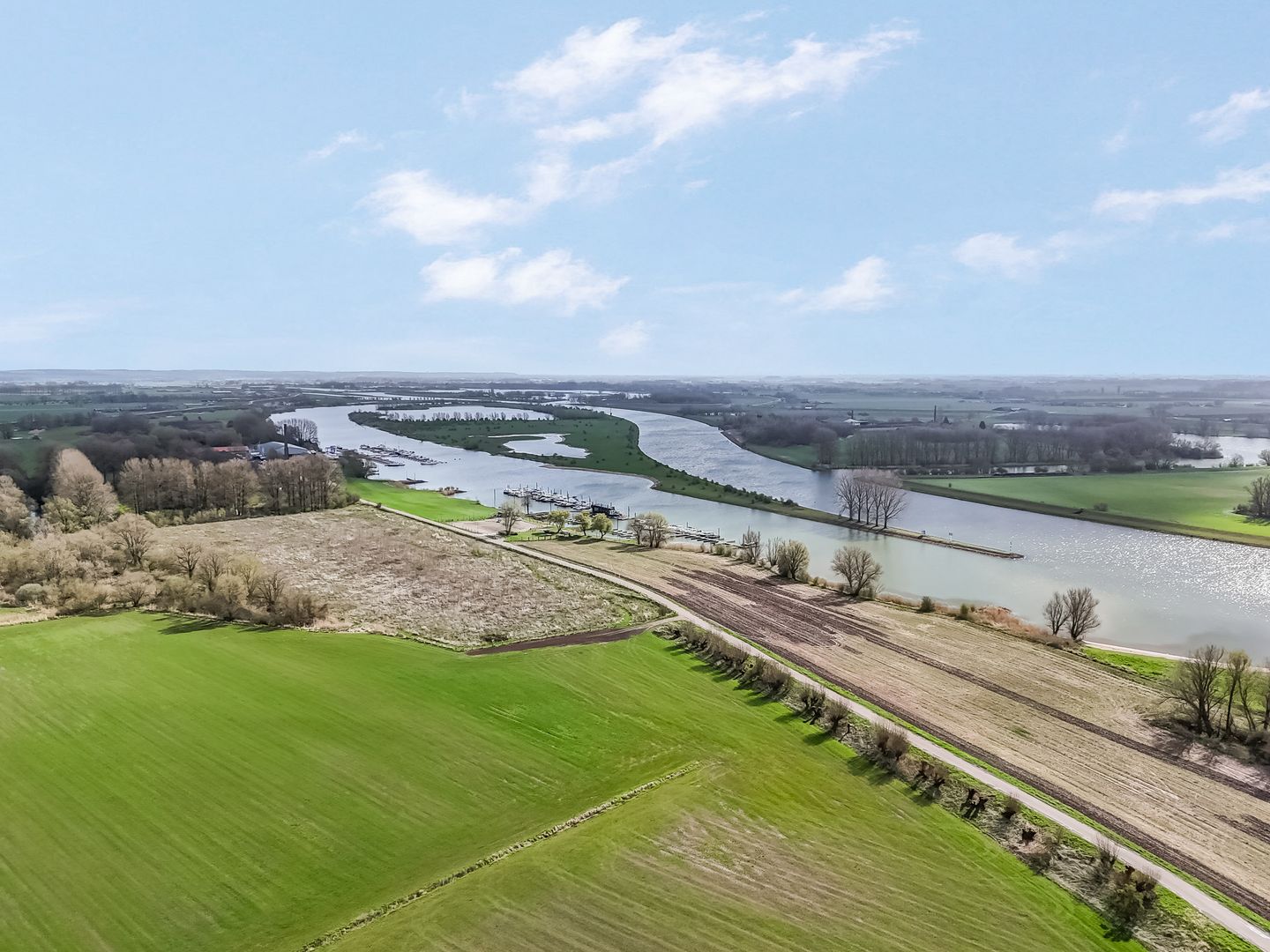Charming Corner House on the Kromme Rijn with Garden and Solar Panels — 52